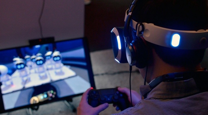 Наглые продавцы решили брать деньги за тестирование PS VR